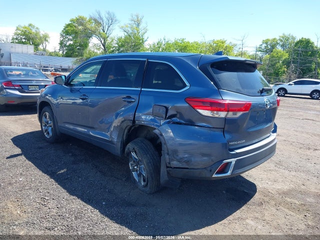 Toyota Highlander Limited Platinum