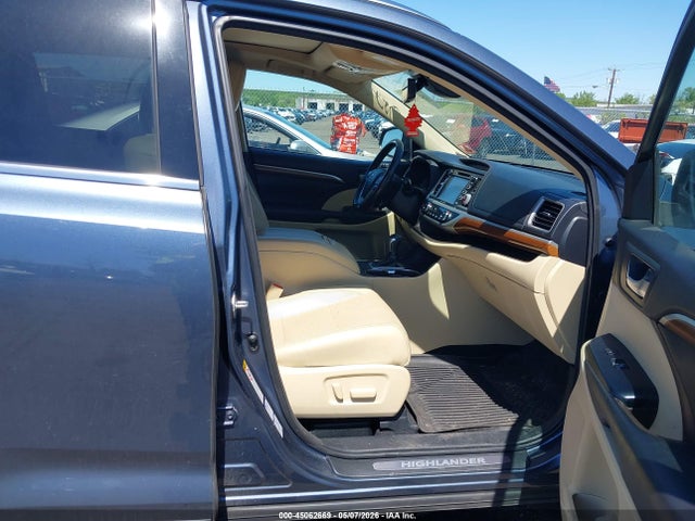 Toyota Highlander Limited Platinum