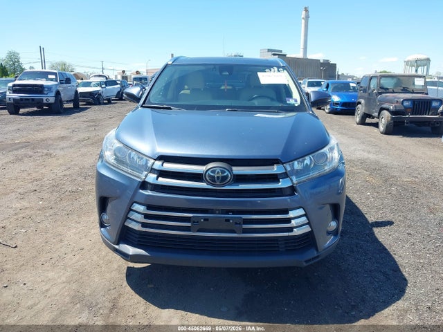 Toyota Highlander Limited Platinum
