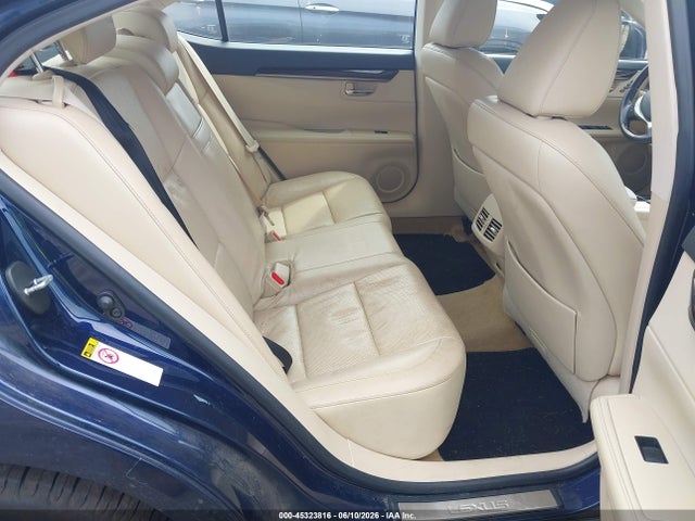 Lexus Es
