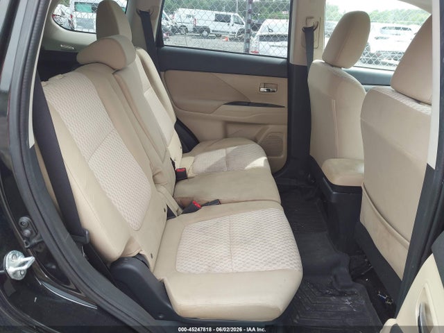 Mitsubishi Outlander Se