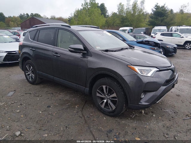 Salvage Toyota RAV4 Image