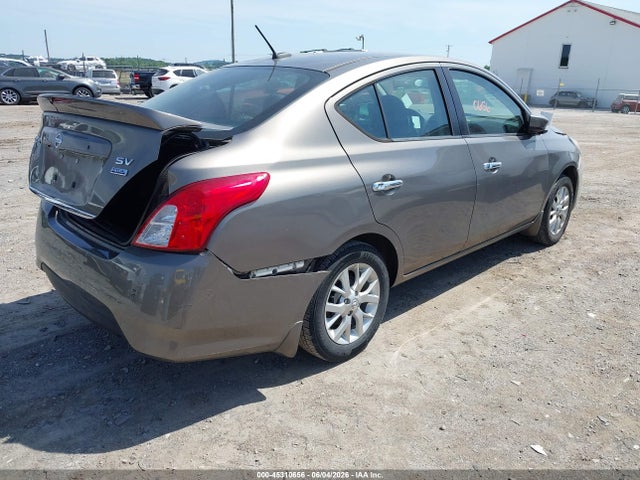 Nissan Versa 1.6 Sv