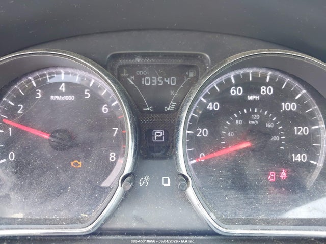 Nissan Versa 1.6 Sv