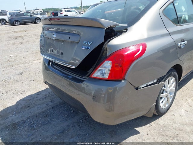 Nissan Versa 1.6 Sv