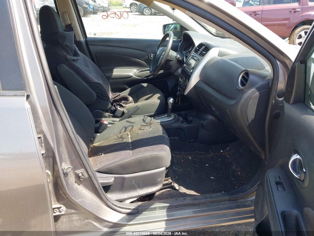 Nissan Versa 1.6 Sv