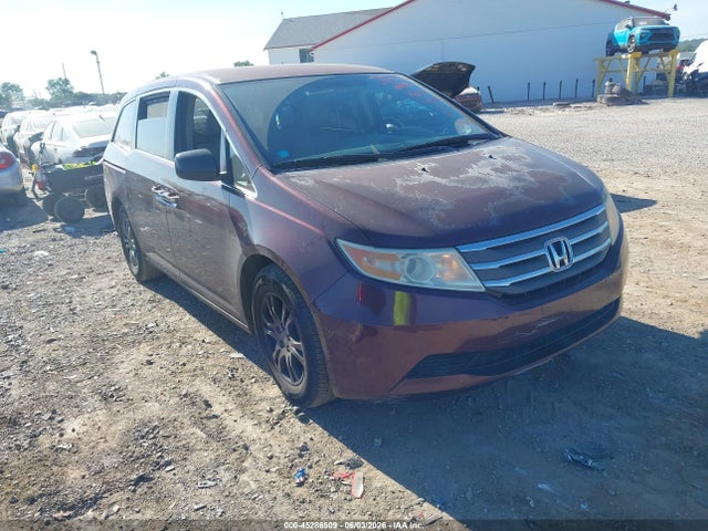 Salvage Honda Odyssey Image