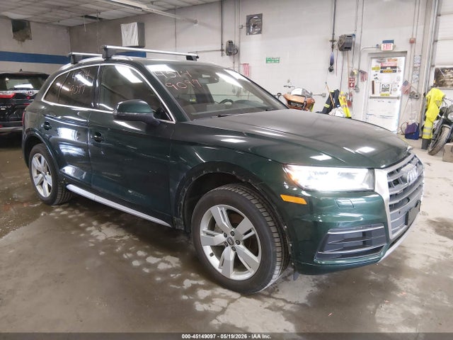 Salvage Audi Q5 Image