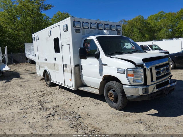 2019 Ford E-450