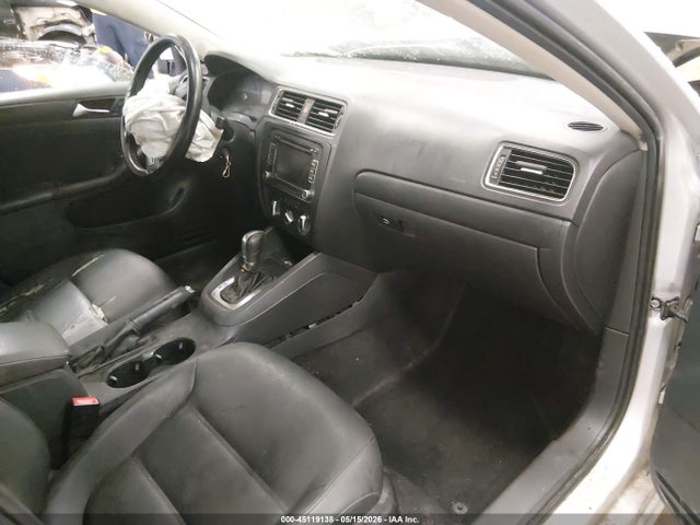Volkswagen Jetta 2.5l Se