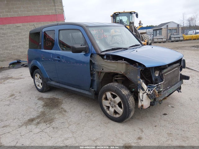 Salvage Honda Element Image