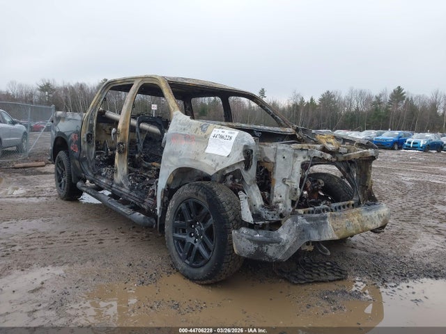 Salvage Chevrolet Silverado 1500 Image