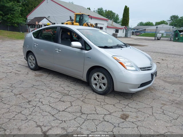 Salvage Toyota Prius Image