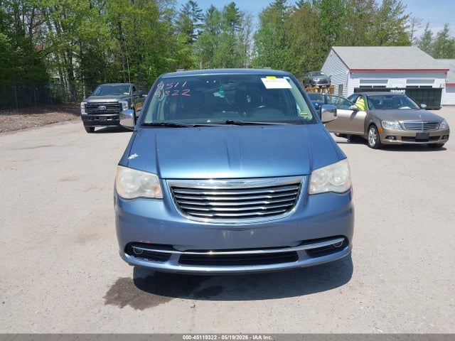 Chrysler Town & Country Touring-l