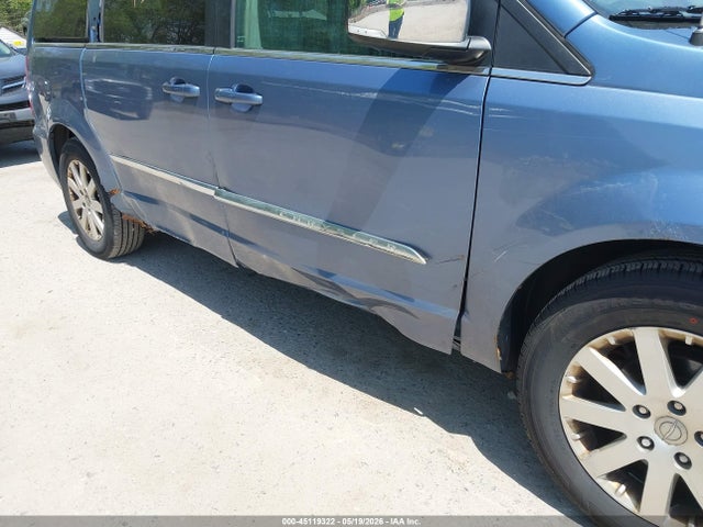 Chrysler Town & Country Touring-l