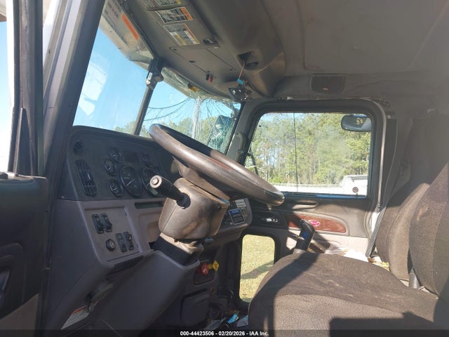 Peterbilt 365