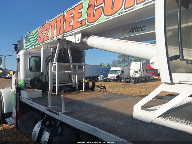 Peterbilt 365