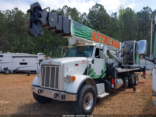 Peterbilt 365