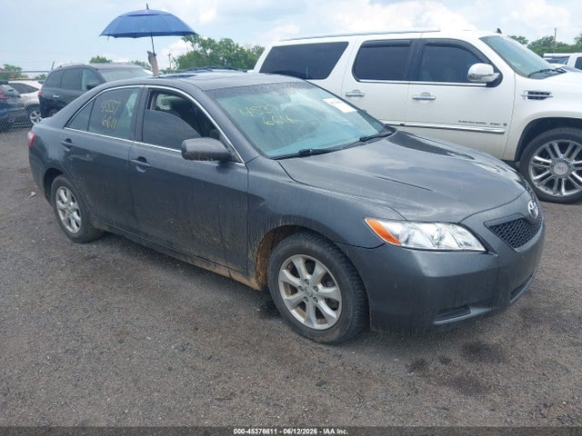 Salvage Toyota Camry Image