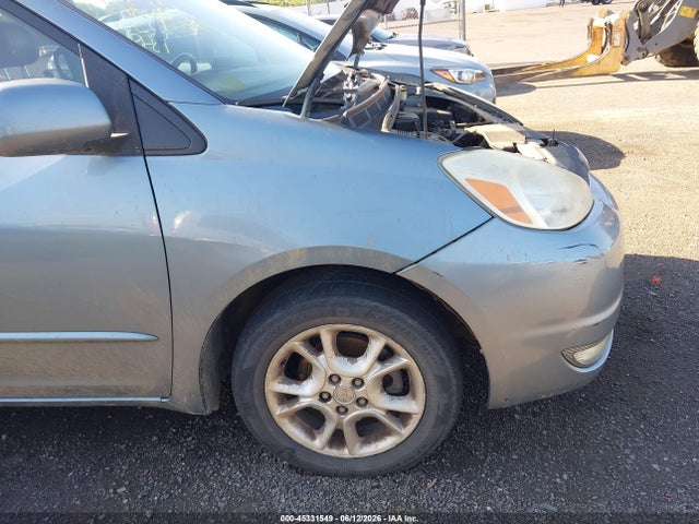 Toyota Sienna Xle