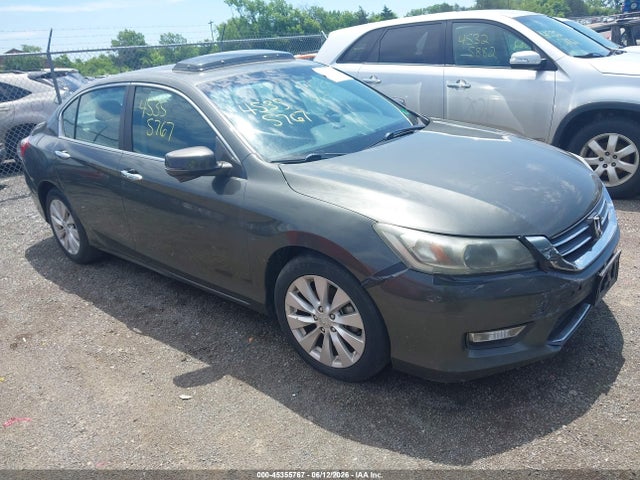 Salvage Honda Accord Image