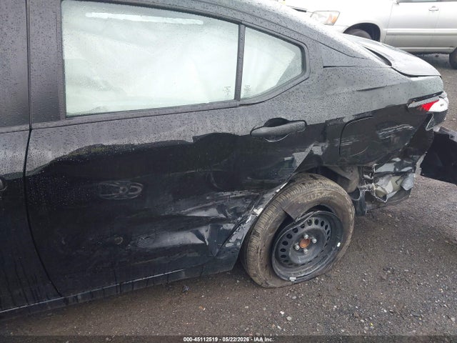 Nissan Versa 1.6 S