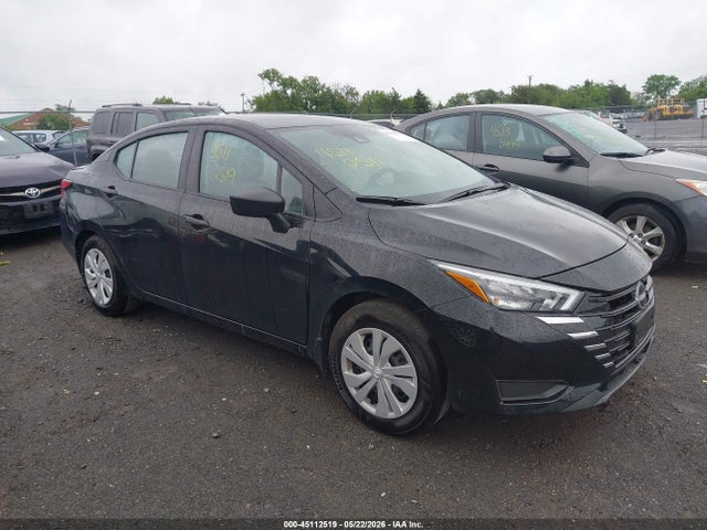 Salvage Nissan Versa Image