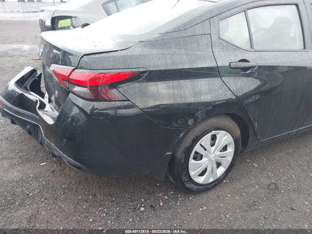 Nissan Versa 1.6 S