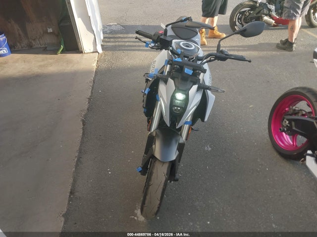 Suzuki Gsx800 R