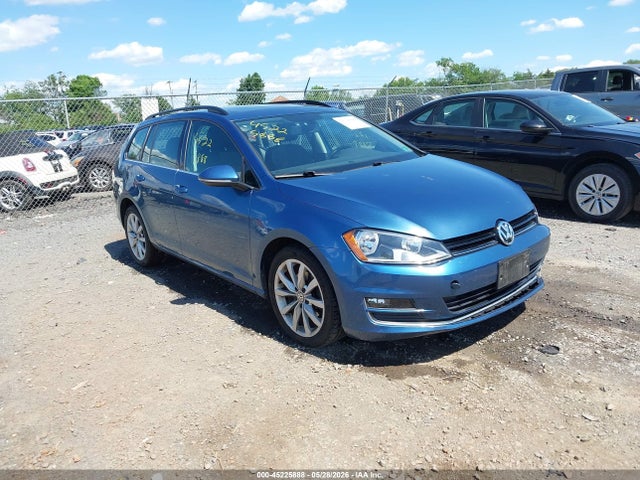 Salvage Volkswagen Golf Image