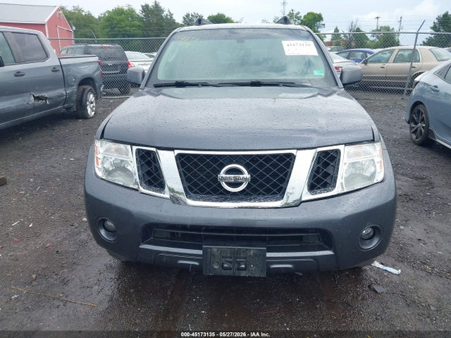 Nissan Pathfinder Sv