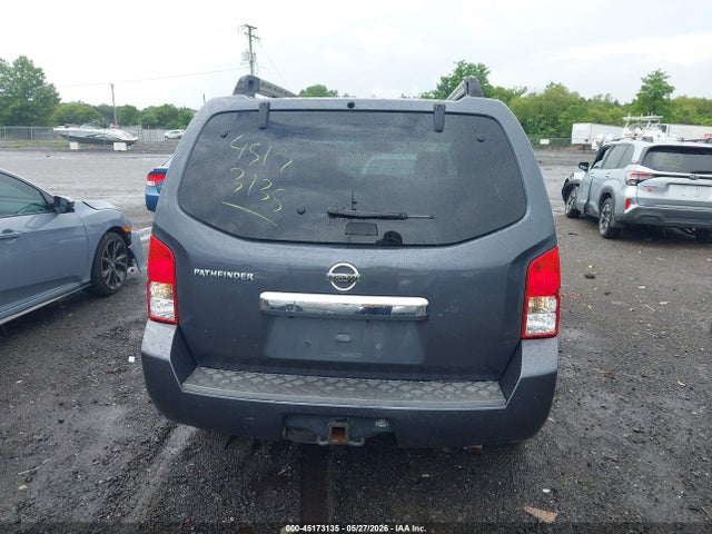 Nissan Pathfinder Sv