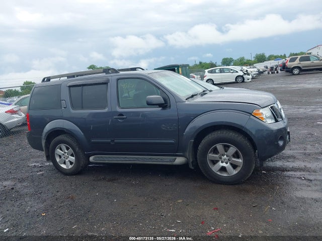 Nissan Pathfinder Sv