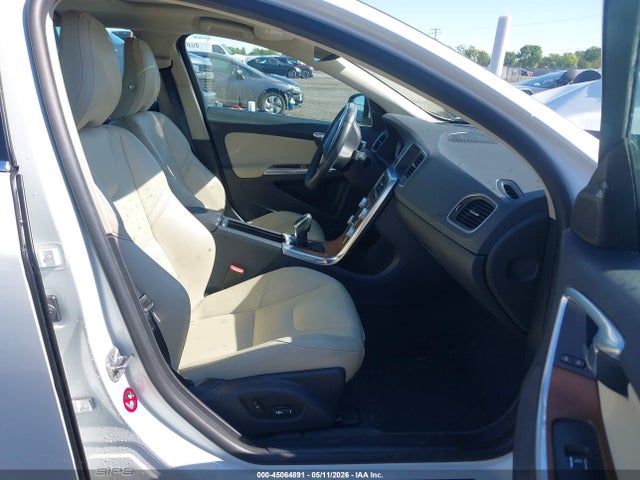 Volvo S60 Inscription T5 Drive-e Platinum