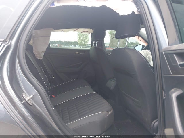 Volkswagen Jetta 1.5t Sport