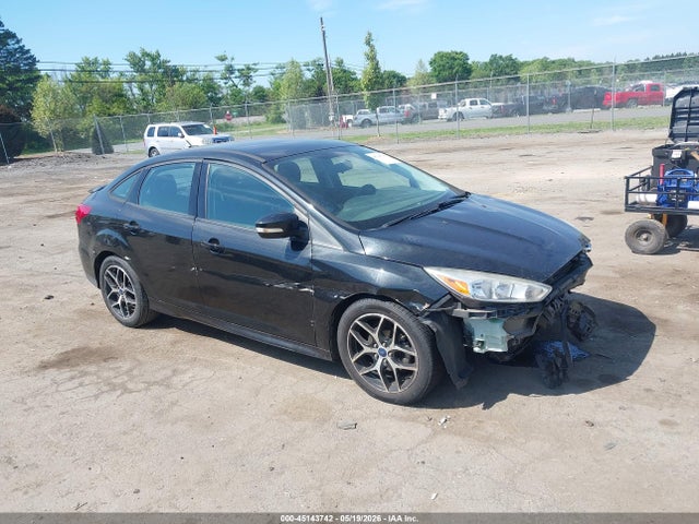 Salvage Ford Focus Image