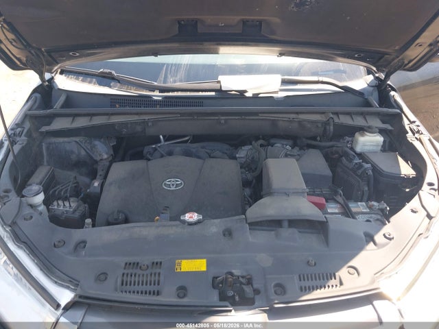 Toyota Highlander Le