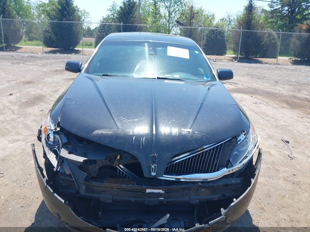 Lincoln MKS