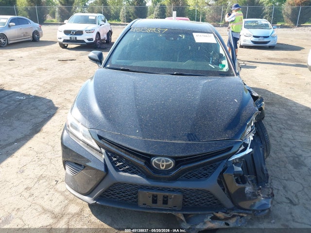 Toyota Camry Se