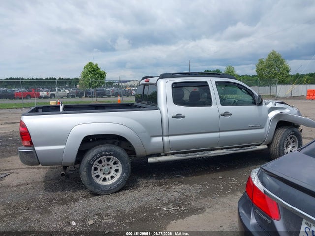 Toyota Tacoma Base V6