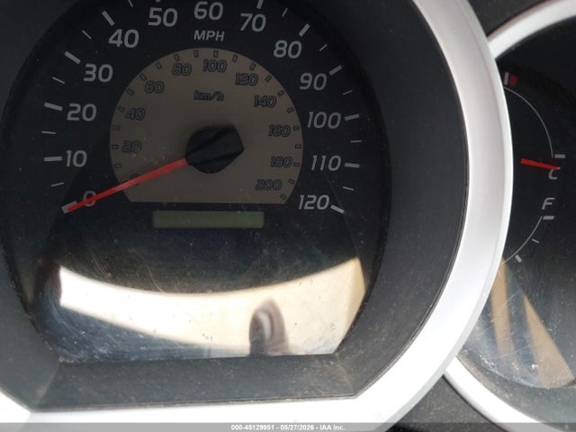Toyota Tacoma Base V6