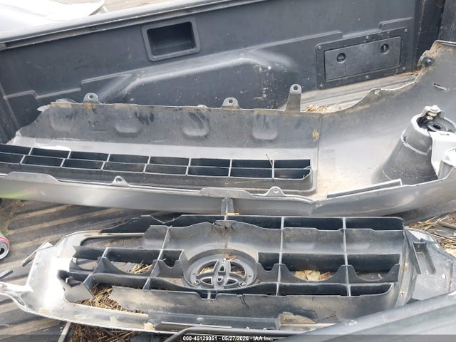 Toyota Tacoma Base V6