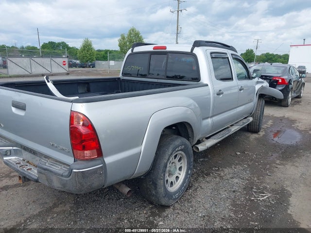 Toyota Tacoma Base V6