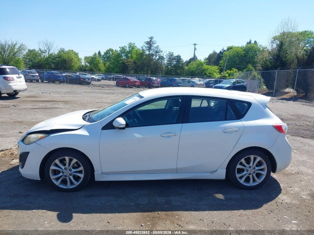 Mazda Mazda3 S Grand Touring