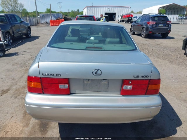 Lexus LS