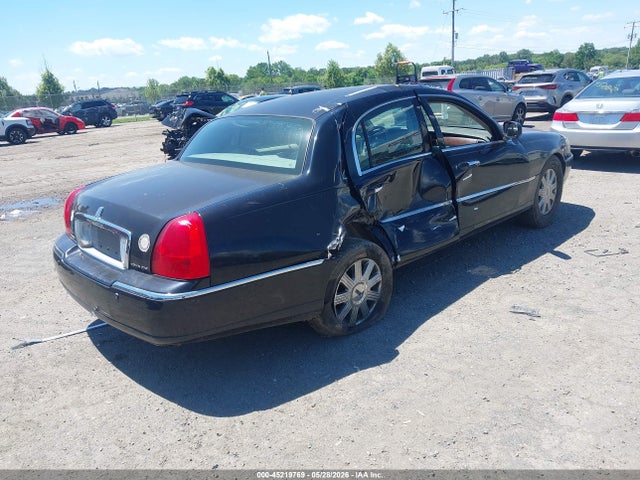 Lincoln Towncar Ultimate
