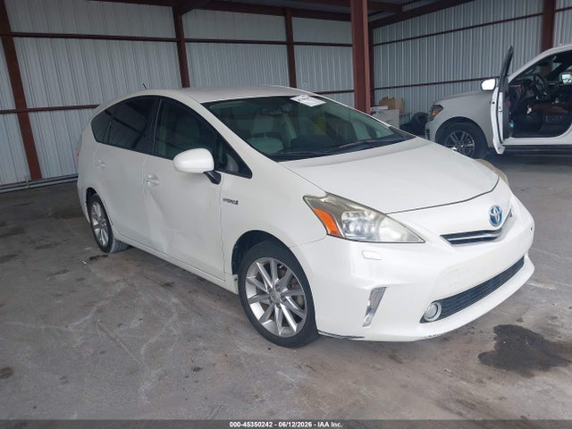 Salvage Toyota Prius v Image
