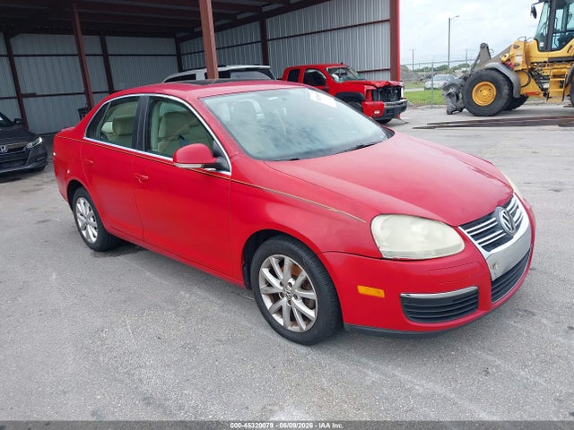 Salvage Volkswagen Jetta Image