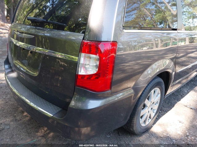 Chrysler Town & Country Touring