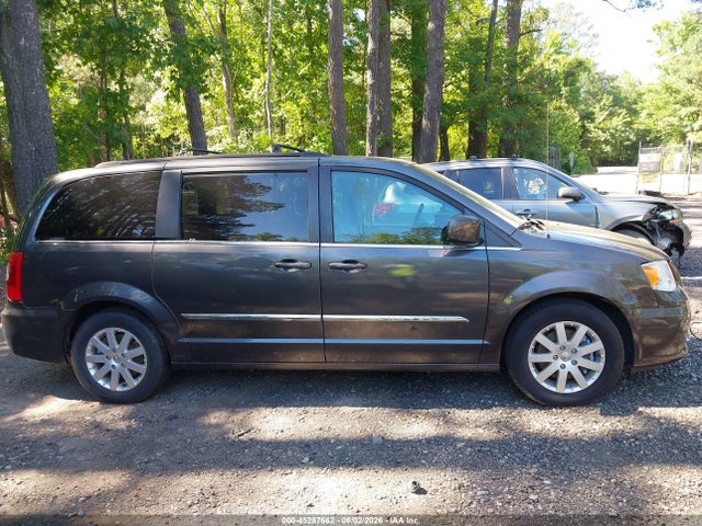 Chrysler Town & Country Touring